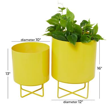 CosmoLiving by Cosmopolitan Metal Planter Set