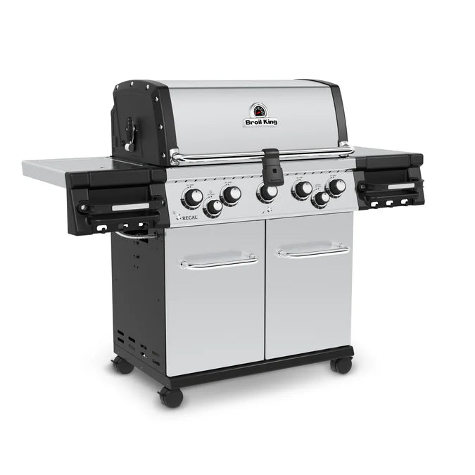 Broil King Regal S590 Pro LP Grill - Local Showroom