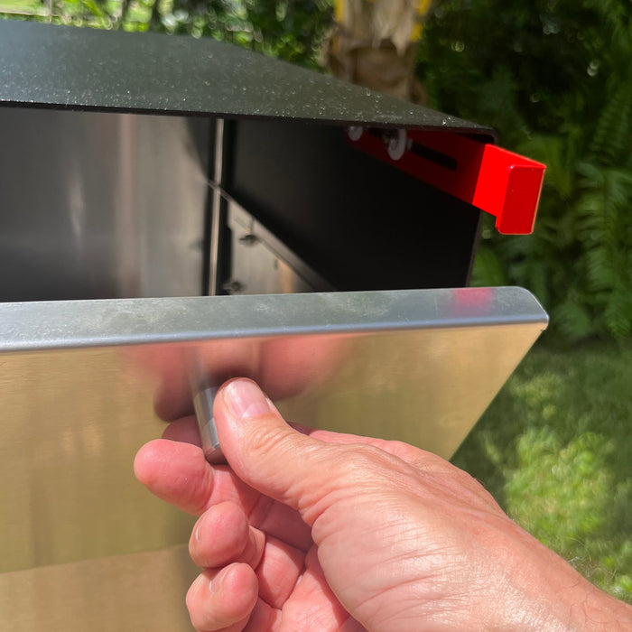 Retrobox-2.0  in TEXTURED MATT JET BLACK - Modern Mailbox