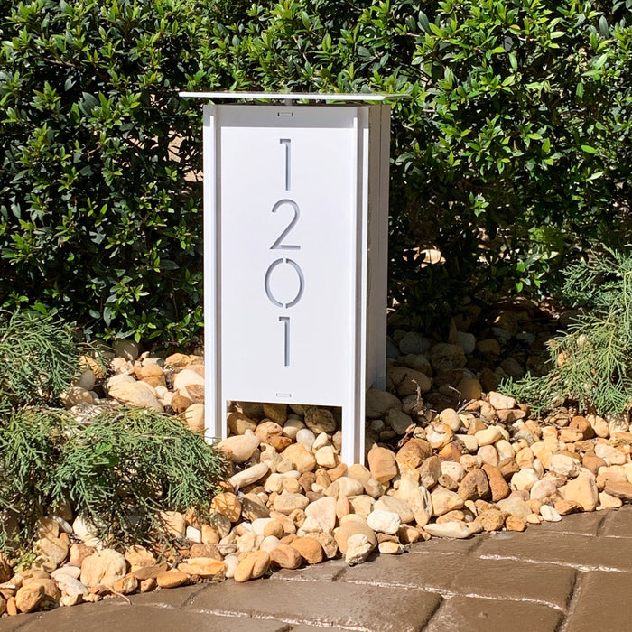 RadiantLight 14" tall ADDRESS MARKER Landscape Light - Garden Light