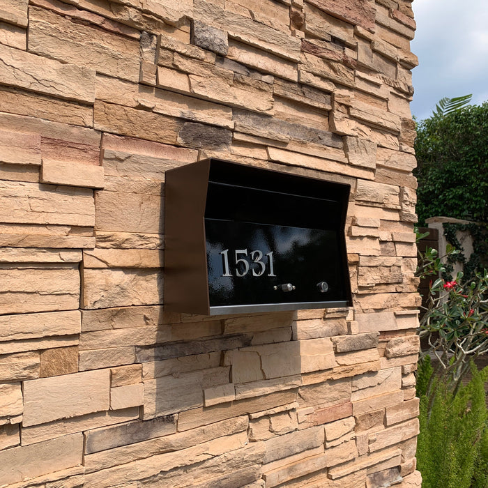 RetroBox Locking Wall Mounted Mailbox in COCONUT