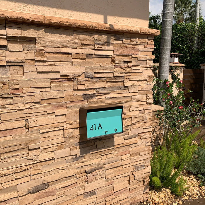 RetroBox Locking Wall Mounted Mailbox in COCONUT