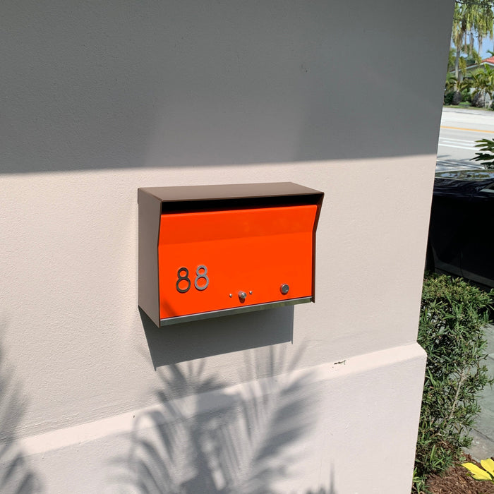 RetroBox Locking Wall Mounted Mailbox in COCONUT