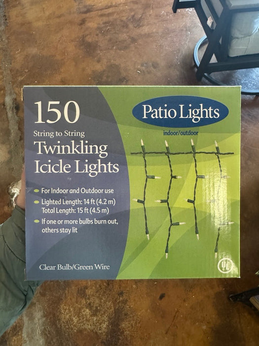 Twinkling Icicle Lights - String to String