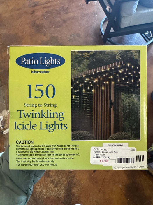 Twinkling Icicle Lights - String to String