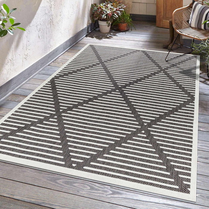 Anah Black Outdoor Rug