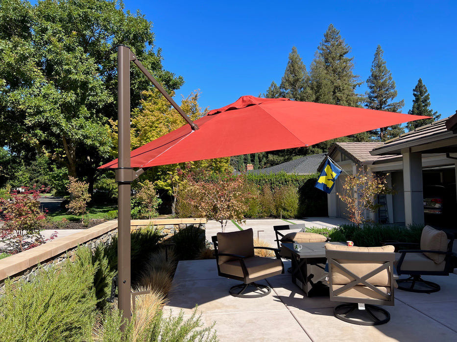 Frankford Aurora Fiberglass Cantilever Umbrella Frankford Aurora Fiberglass Cantilever Umbrella