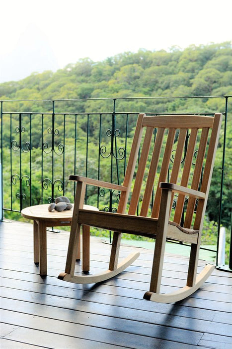 Three Birds Casual Brittany Rocker