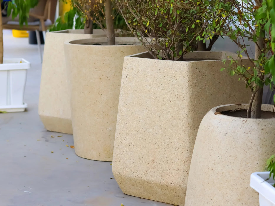 Kalif Ikarus Terrazzo Lightweight Concrete Planter