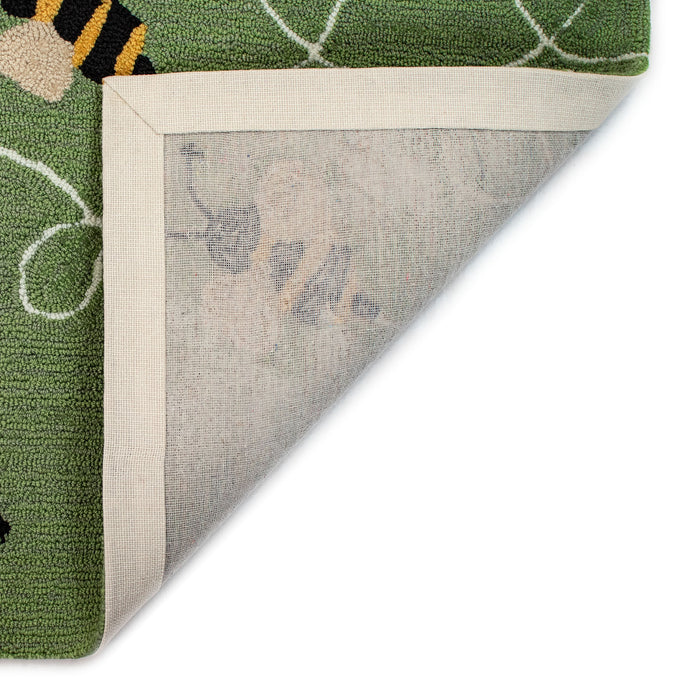 Bee Rug Green 4437/06 Frontporch Buzzy Bees Indoor/Outdoor Rug Green by Trans Ocean ...