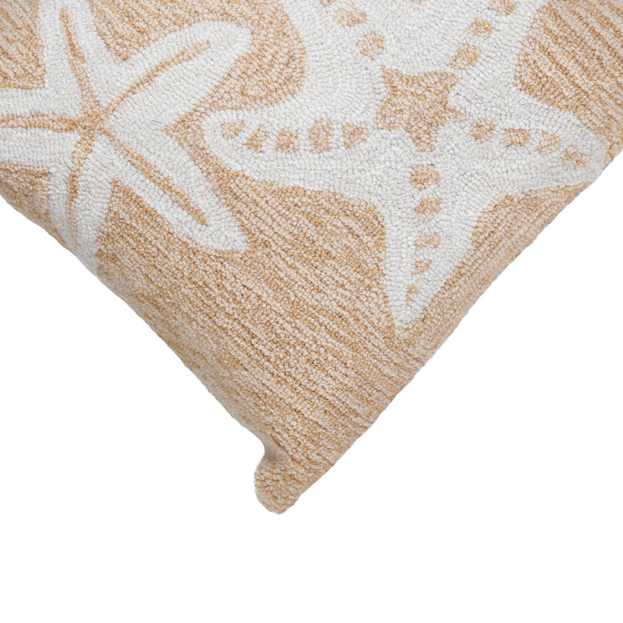Liora Manne Frontporch Starfish Indoor/Outdoor Pillow Neutral