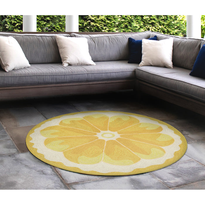 Liora Manne Frontporch Lemon Slice Indoor/Outdoor Rug Yellow