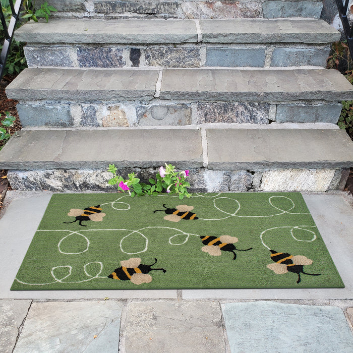 Green Bee Rug 4437/06 Frontporch Buzzy Bees Indoor/Outdoor Rug Green by Trans Ocean ...